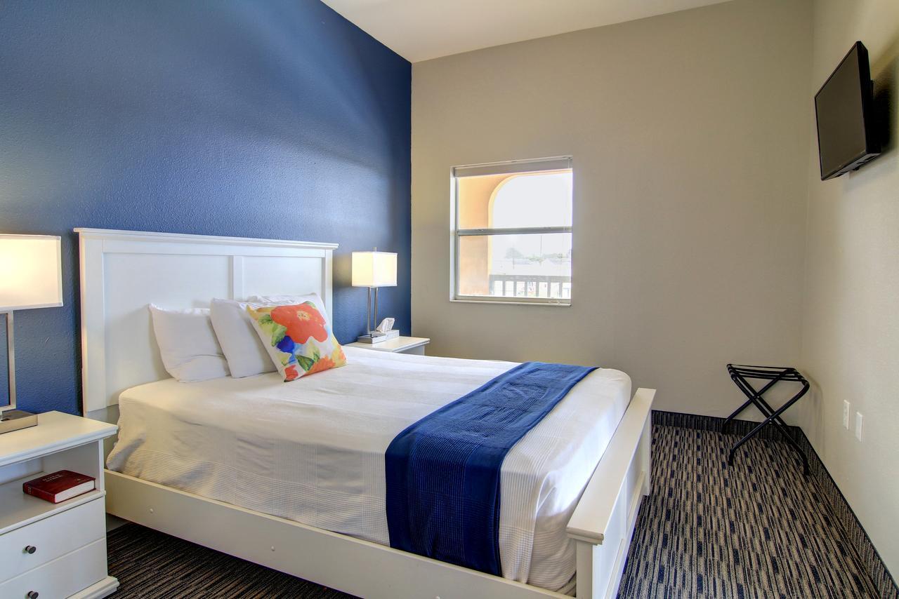 Alister Square Port Aransas