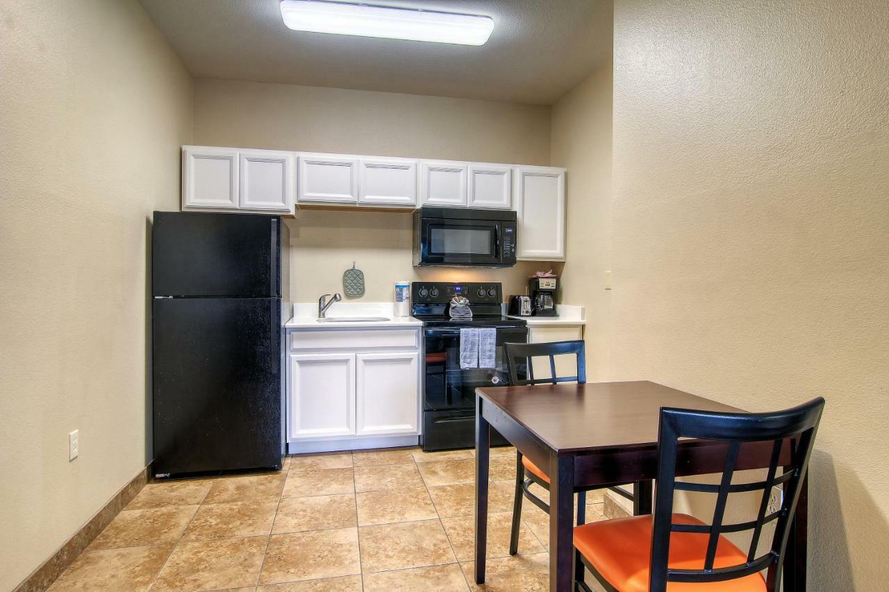Alister Square Port Aransas